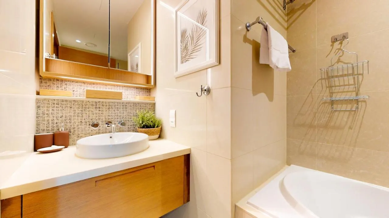 Claren Tower - Sophisticated One Bed With Fountain Views Appartement Dubai